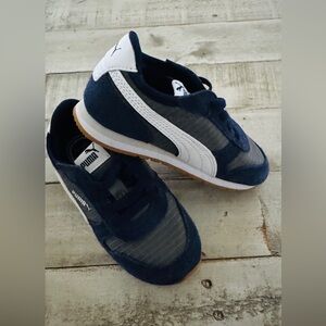 Puma Kids Sneakers - Navy and White